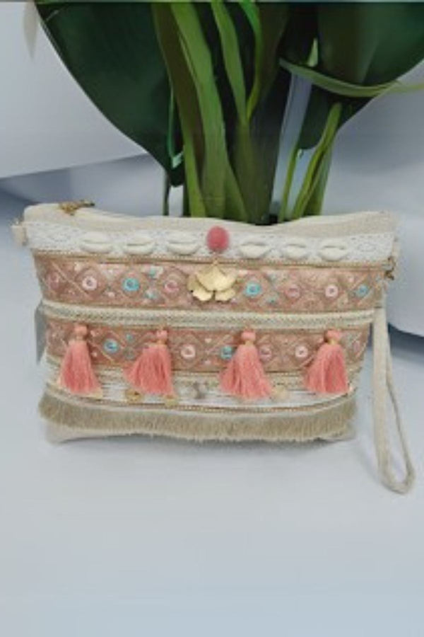 Embroidered Shell Tassel Clutch Bag