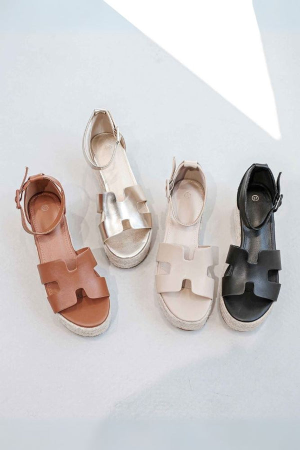 Strap Wegde Sandal