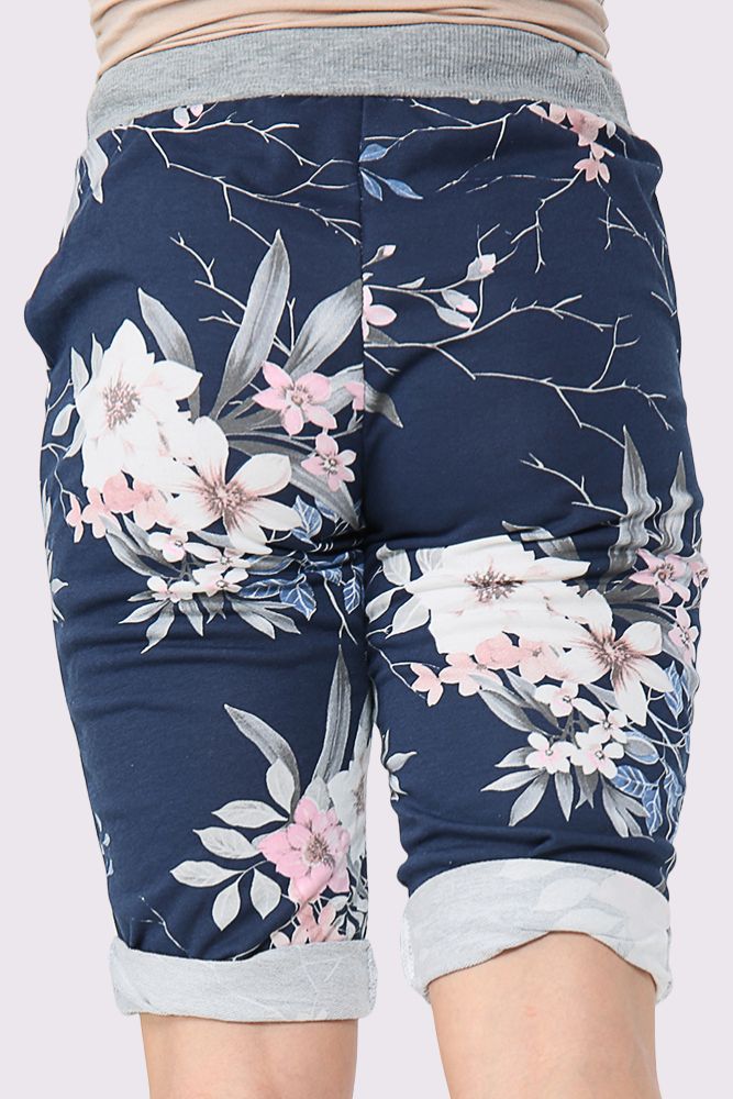 Italian Placement Lilly Print Cropped Pants