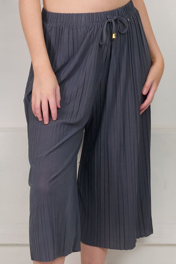 Pleated 3/4 Length Wide leg Trousers