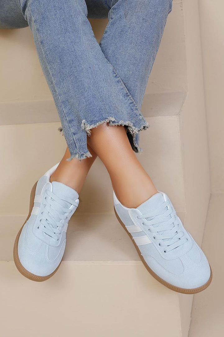 Flat Lace Up Trainer