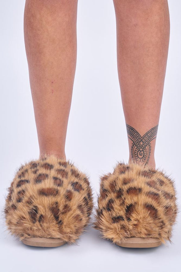 Leopard Print Faux Fur Slipper